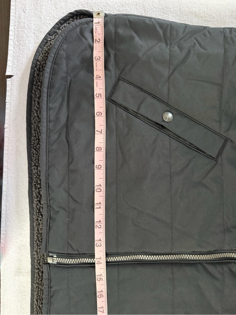 Women’s Carhartt Black Quilted Fleece-Lined Vest - Picture 12 of 13